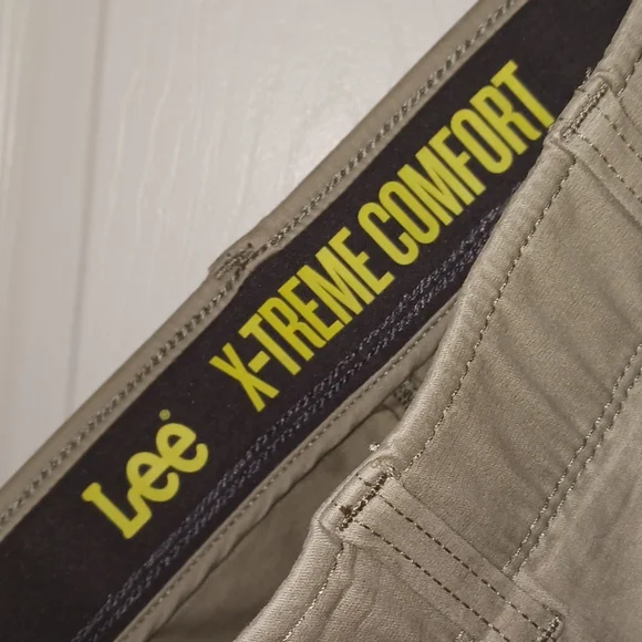 Men's Lee Performance Extreme Comfort cargo shorts. Size 50 Big and Tall. NWT - Picture 6 of 7